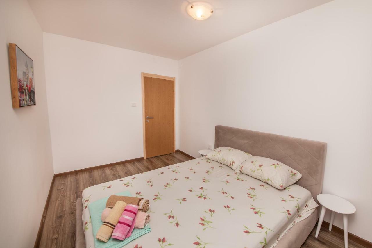 Alex Guesthouse Котор Екстериор снимка